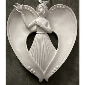 NEW Angel Heart Shape Wings Bird Ivory Christmas Ornament Midwest CBK